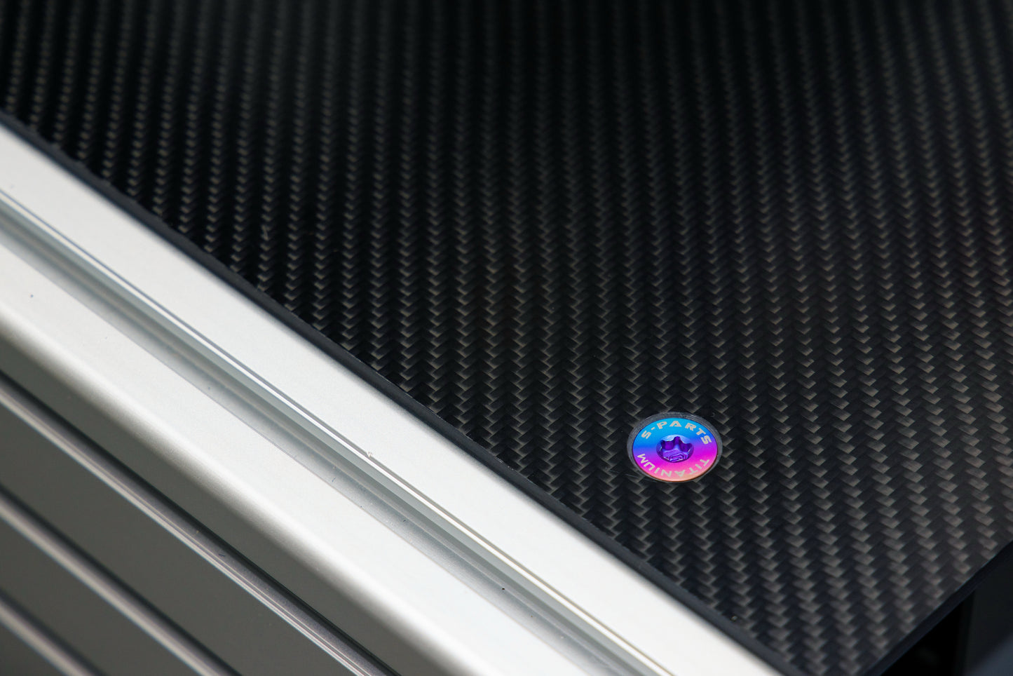 KCLAB Rig Vault — Carbon Edition-500mm Trak Racer Spec Rig Storage Box And Carbon Cover